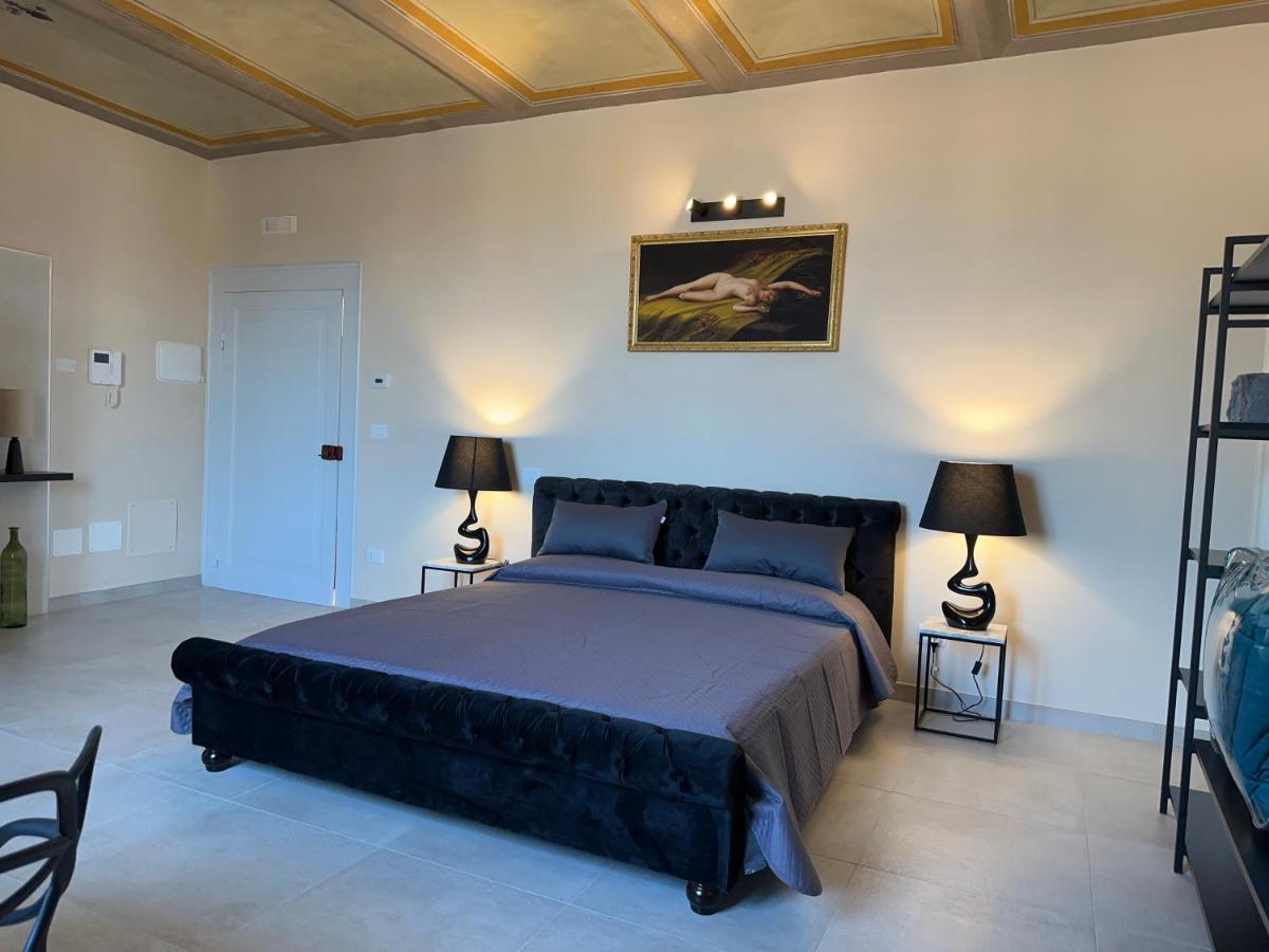 Casa Colonna - Suite Della Torre 라킬라 외부 사진